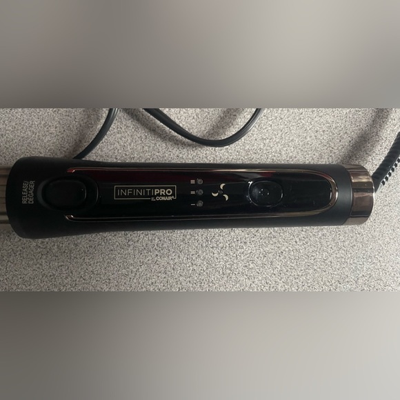 InfinitiPRO by Conair Cool Air Styler - Picture 4 of 10